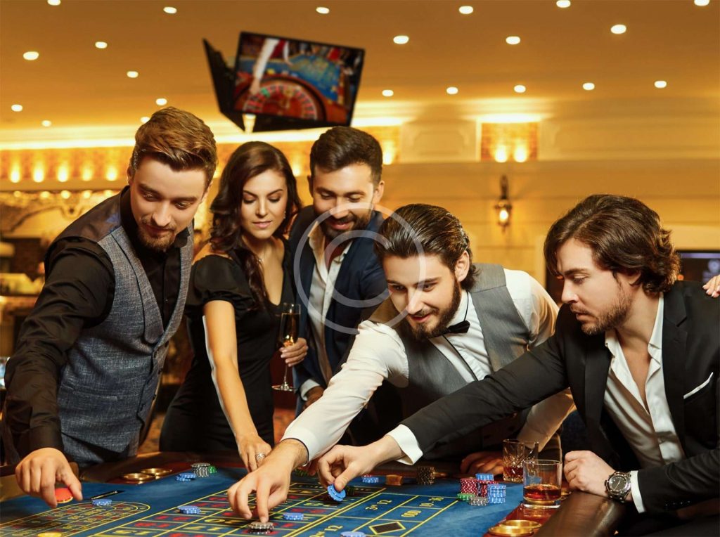 High Rollers Casino VIP crowd