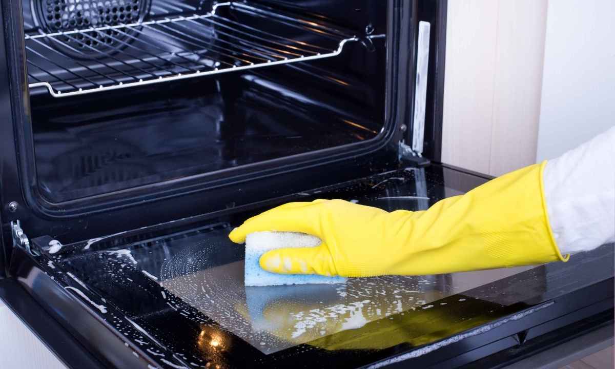 How to Clean an Oven