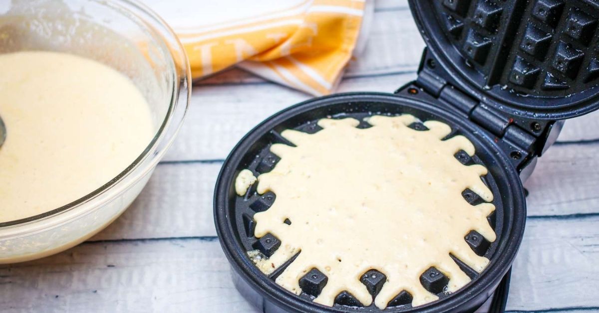 how to clean a waffle maker
